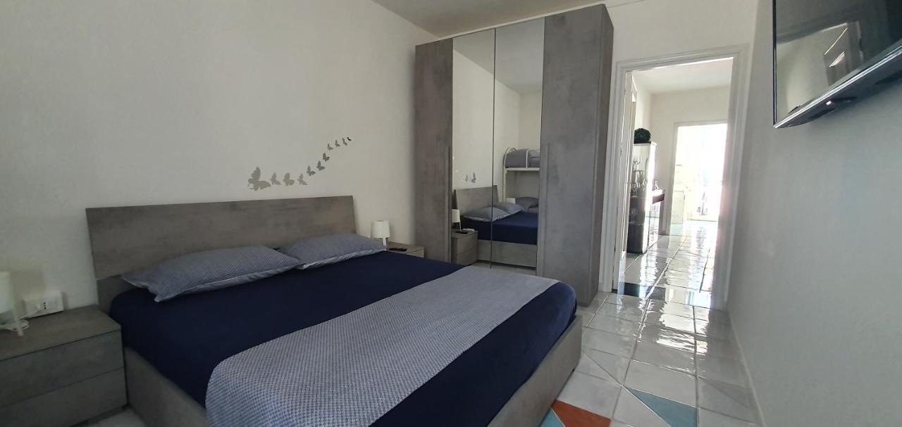 Appartamento In Piazza Italia SantʼAntìoco Exteriör bild