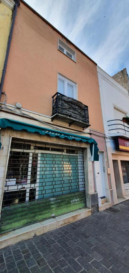 Appartamento In Piazza Italia SantʼAntìoco Exteriör bild